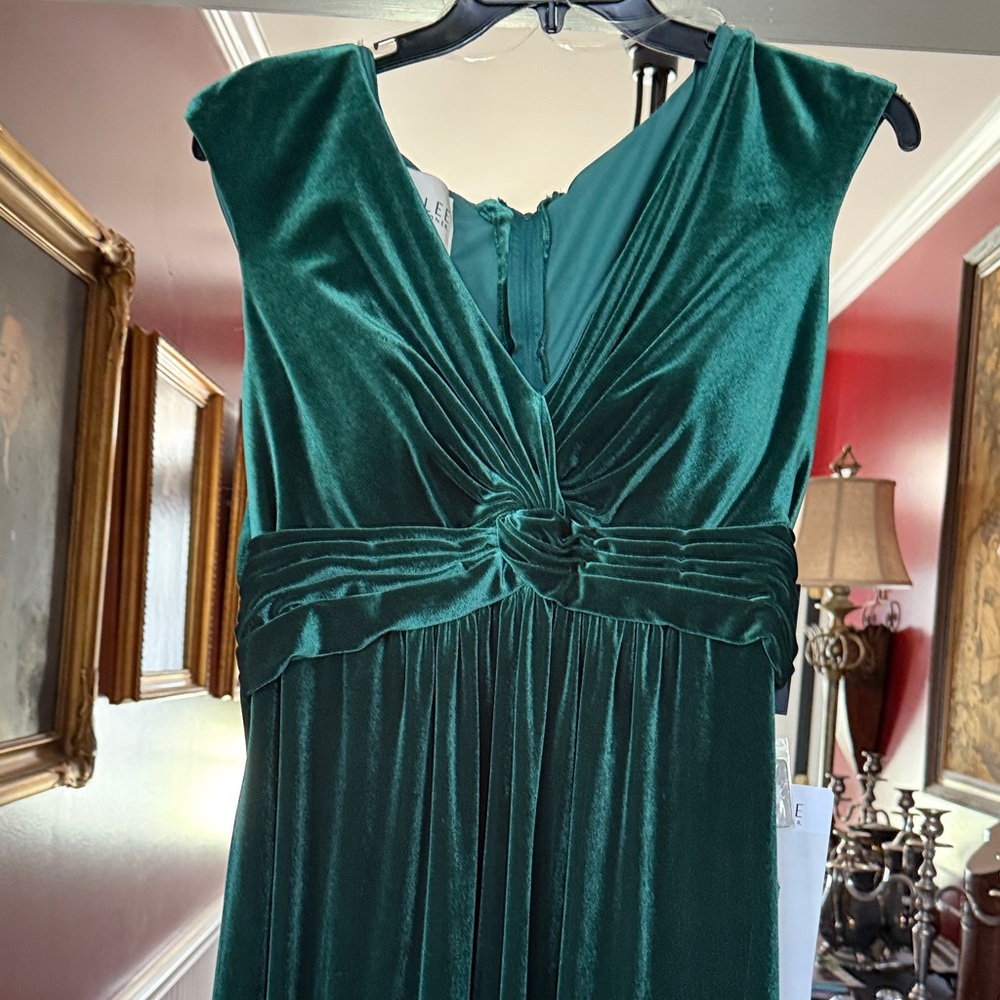 Mori Lee Deep Emerald Velvet V-Neck Evening Gown